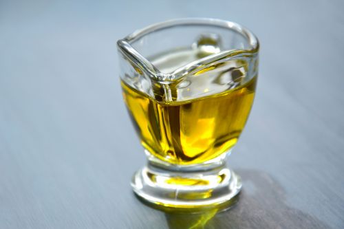 pepper-oil-in-a-bowl